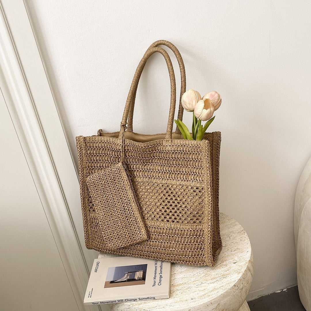 Handbag Made of Natural Weave Bowlift