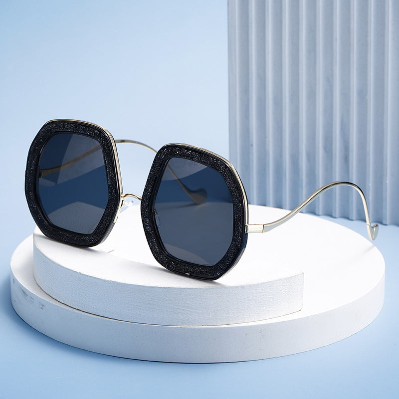 Women's geometric sunglasses with luxurious frame Bowlift