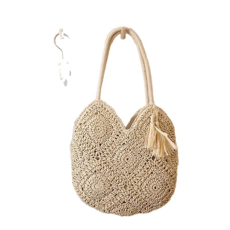Handmade straw bag with structured design Bowlift