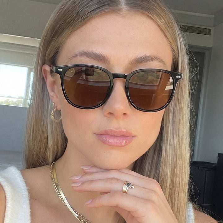 Ladies fashionable sunglasses with robust plastic frame and high-quality UV protection Bowlift