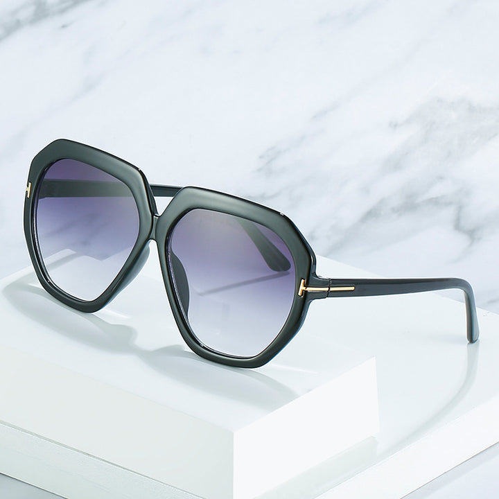 Fashion-Forward Oversized Hexagonal Sunglasses Bowlift