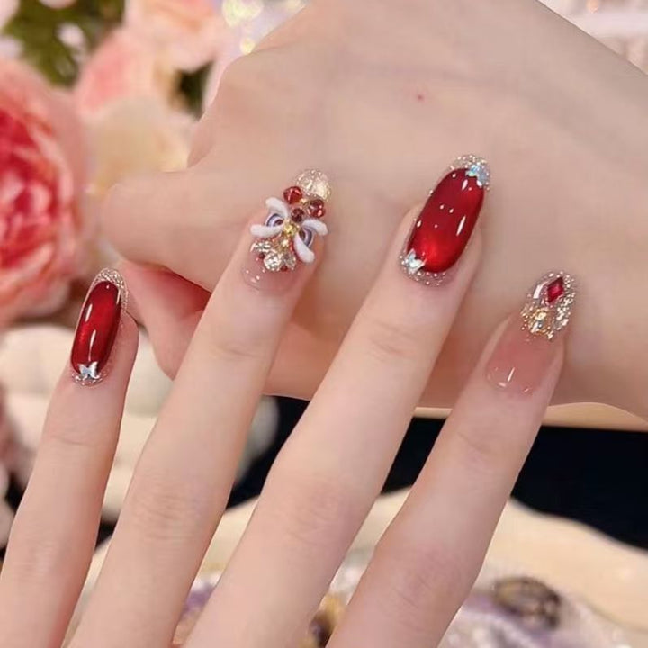 Artistic Rhinestone-Embellished Nail Extensions Bowlift