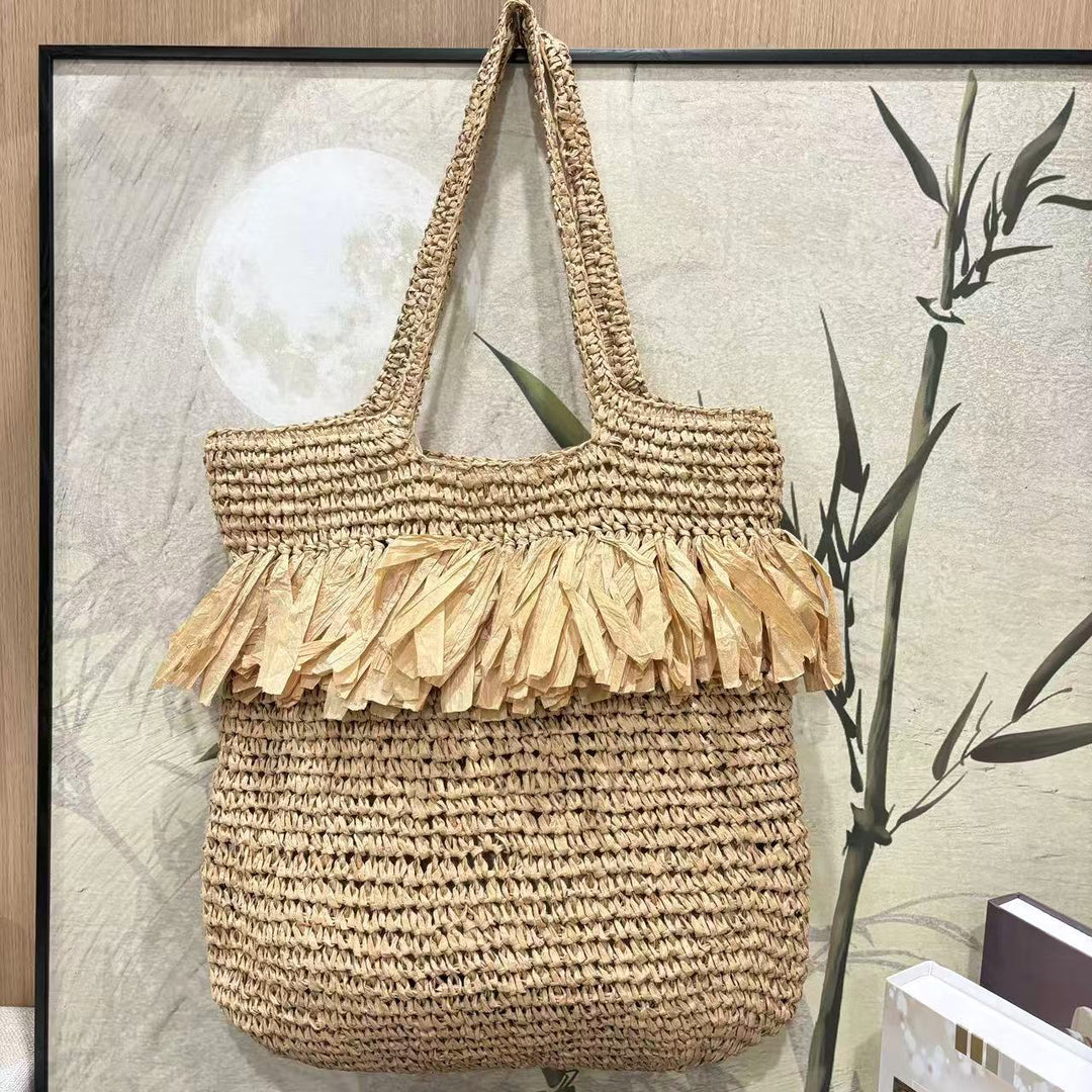 Braided Bag with Fringed Design Bowlift