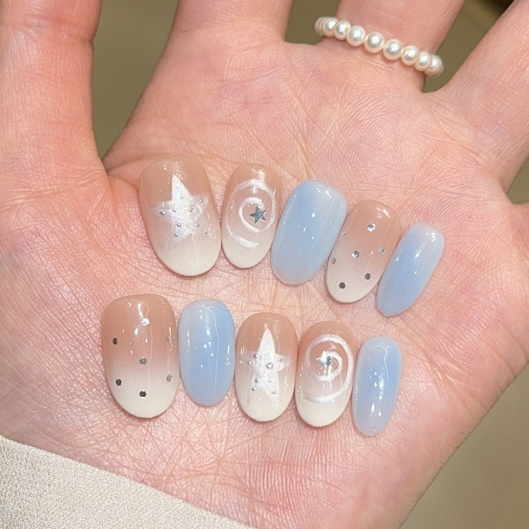 Artificial Nail Tips in Sparkling Star Design Bowlift