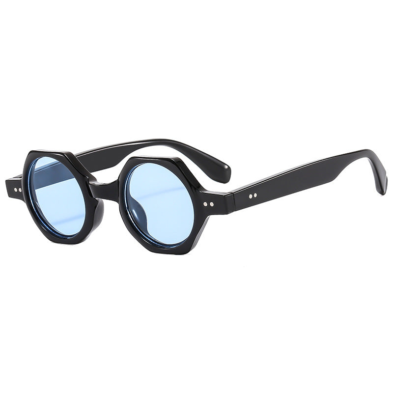 Women’s Geometric Sunglasses in Eye-Catching Design Bowlift
