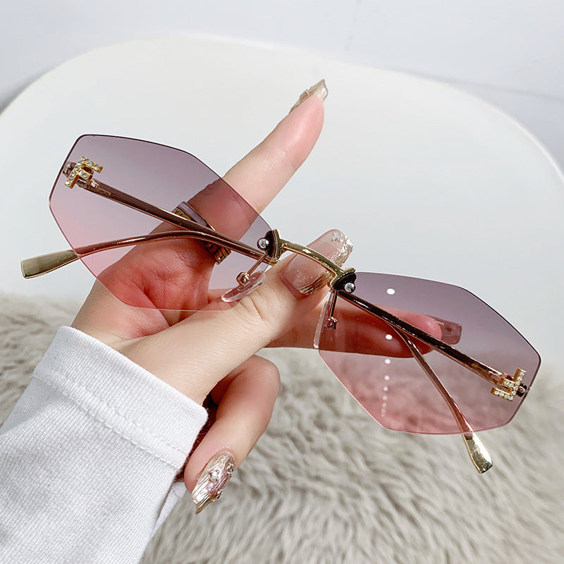 Women's designer sunglasses with innovative hexagonal frame Bowlift