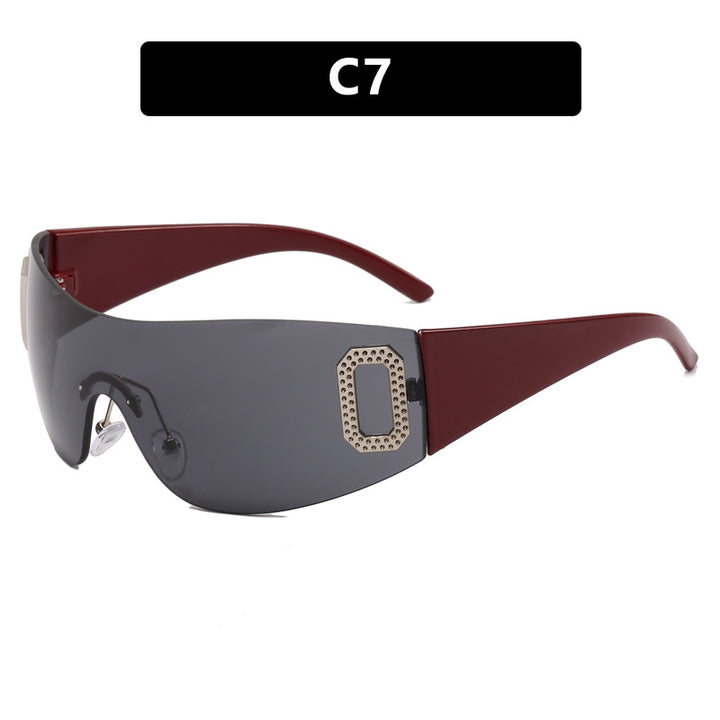 Ladies sporty fashionable sunglasses with elegant design and UV protection Bowlift