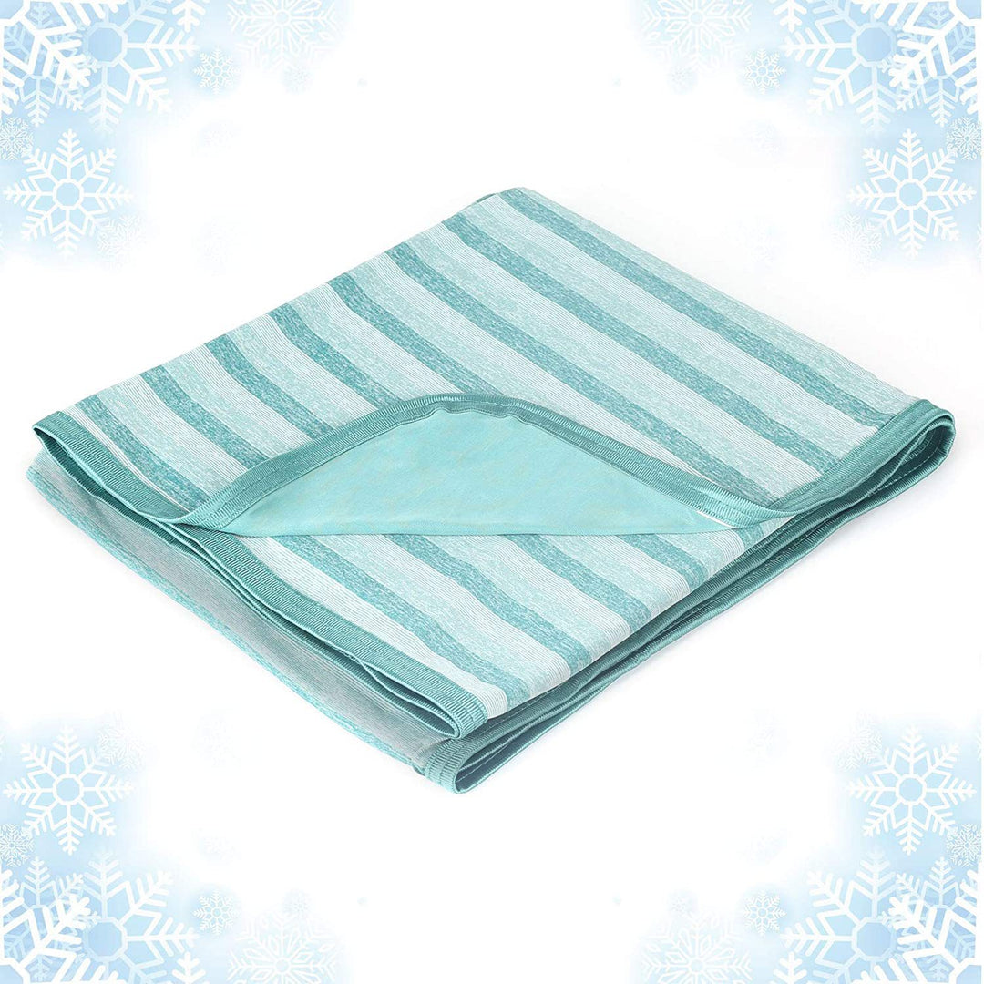 Women Soft and Breathable Striped Fleece Blanket Bowlift