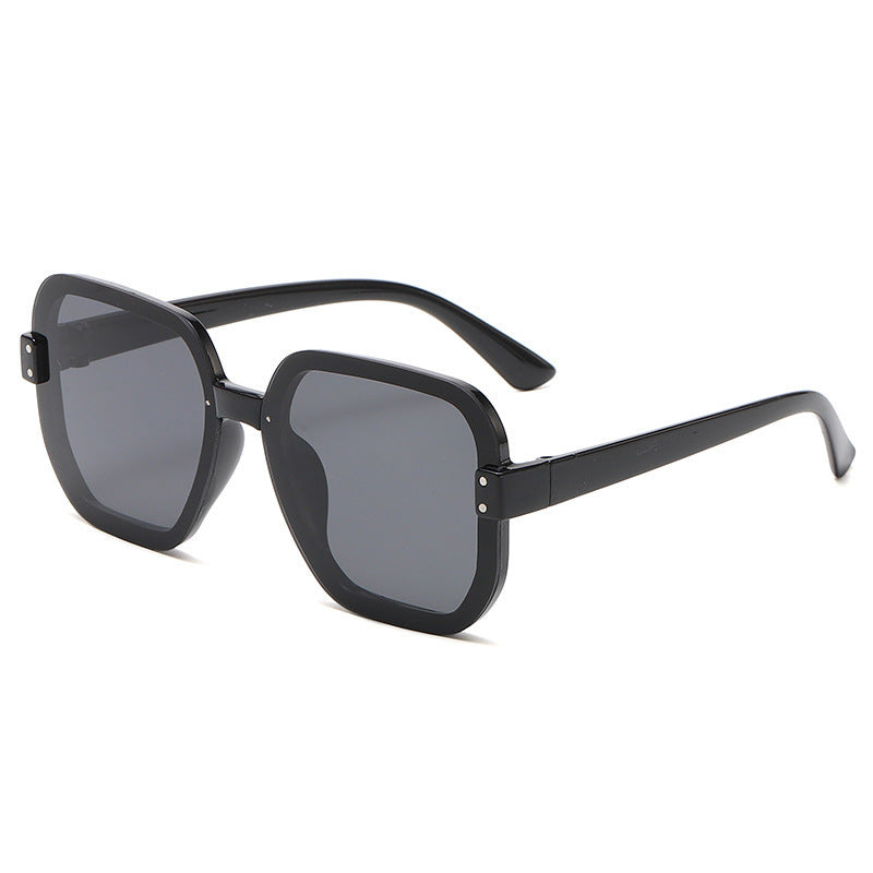 Women elegant oversized glasses Bowlift