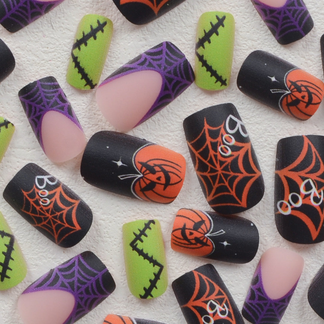 Creative Halloween Nail Design Bowlift