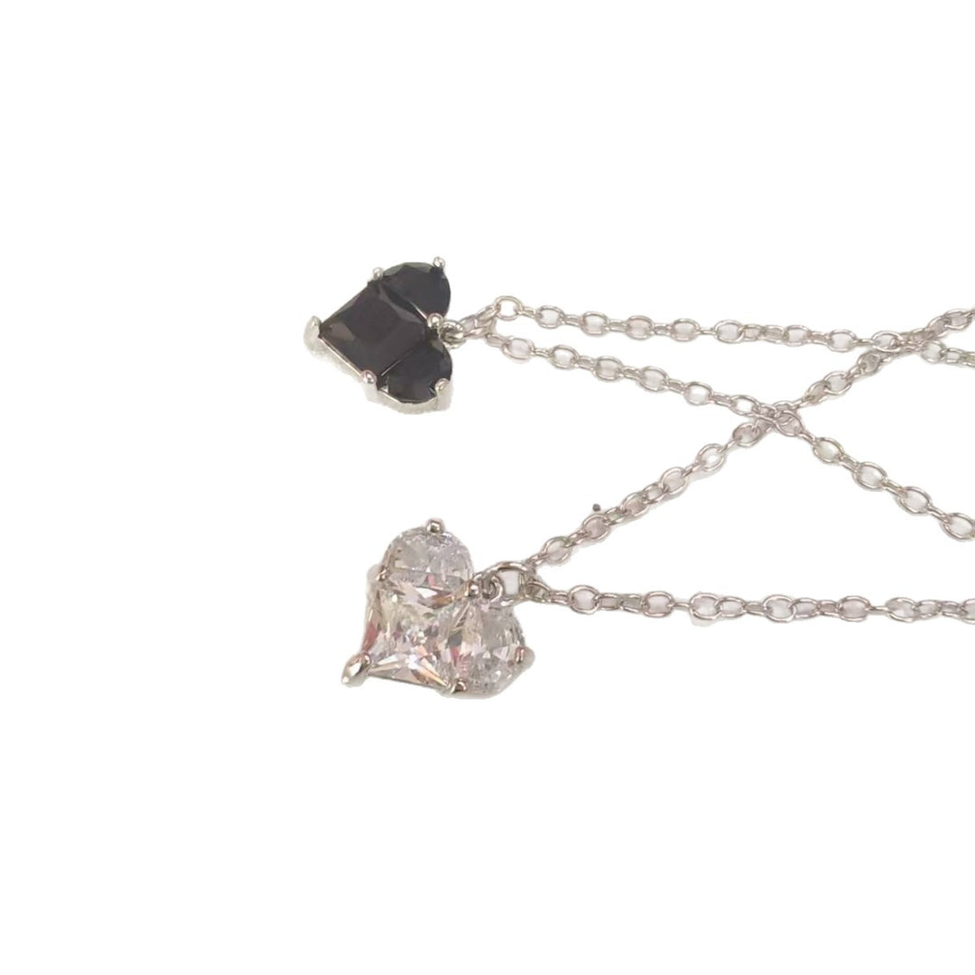 Heart-Shaped Crystal Pendant Necklace Bowlift