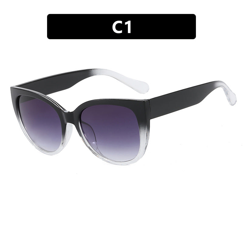 Ladies extravagant sunglasses with fashionable cat-eye design Bowlift