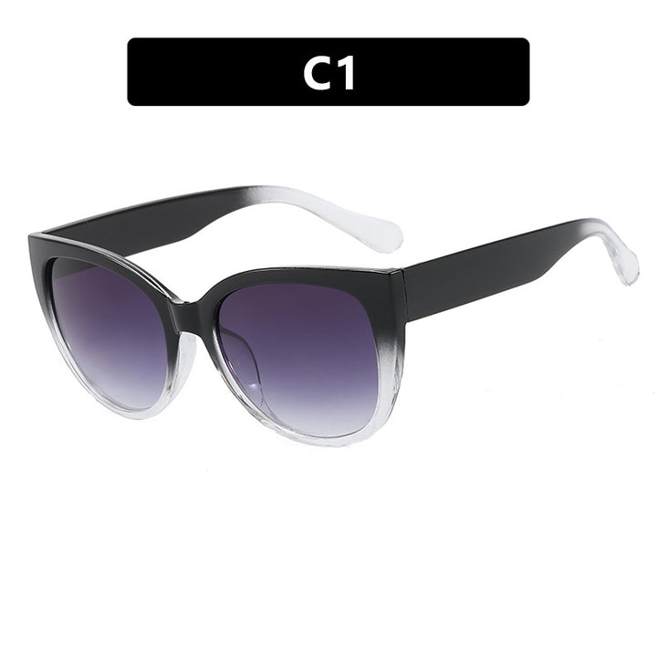Ladies extravagant sunglasses with fashionable cat-eye design Bowlift