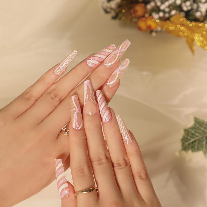 Translucent artificial nails with delicate patterns Bowlift