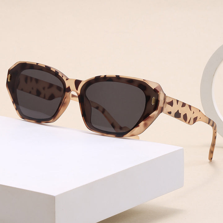 Women futuristic diamond sunglasses Bowlift