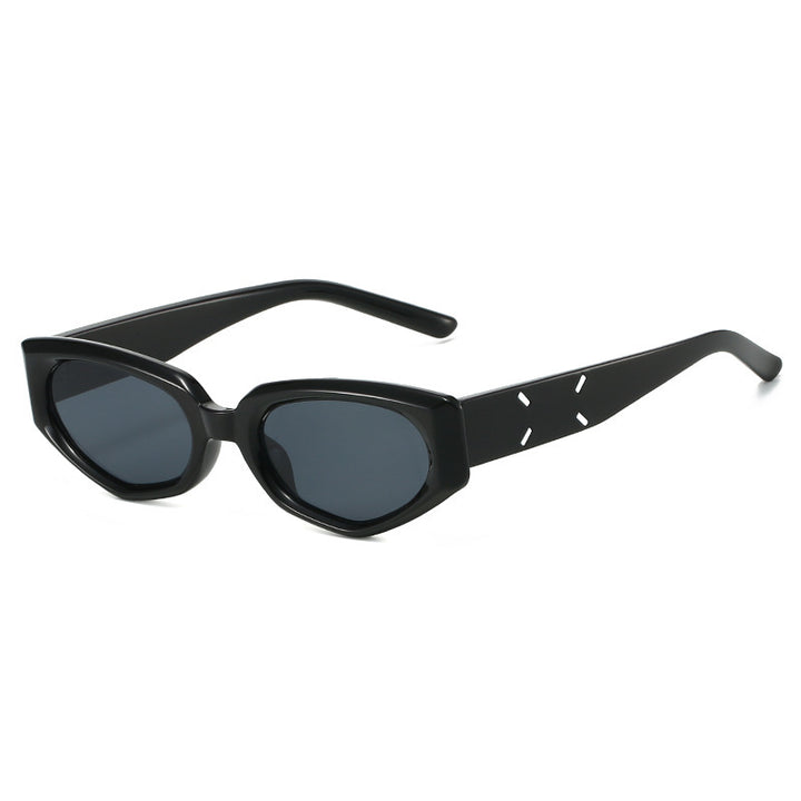 Contemporary Butterfly-Shaped Sunglasses Bowlift
