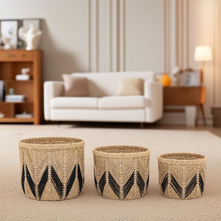 Handwoven storage basket made of natural materials Bowlift