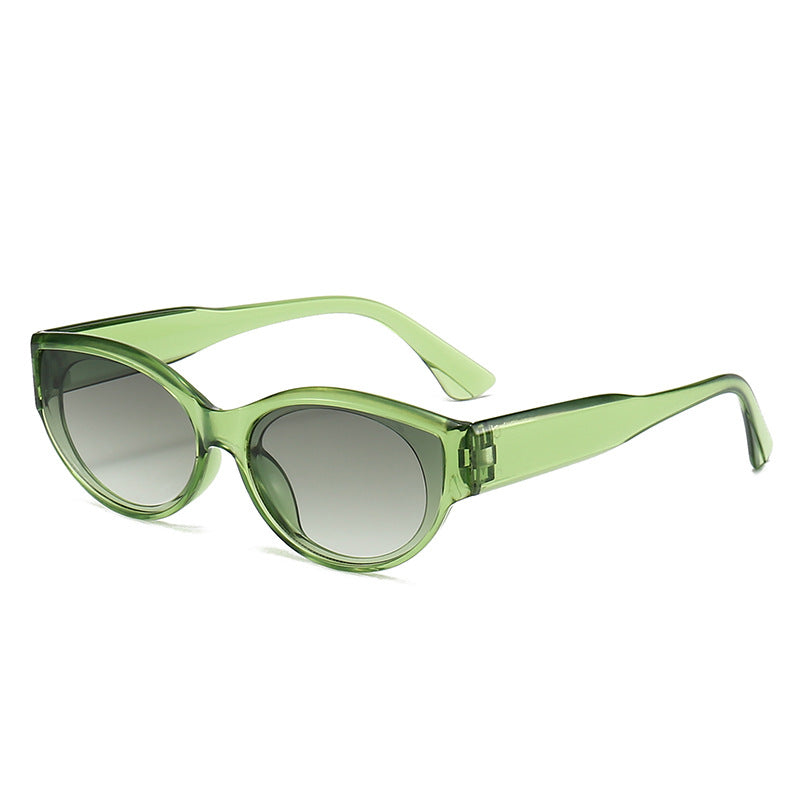 Women Cat-Eye Sunglasses with Clear and Modern Design Bowlift