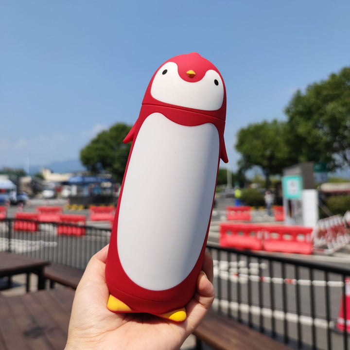 Ladies creative drinking bottle in penguin design Bowlift