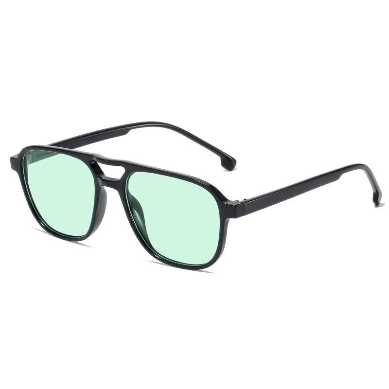 Ladies sunglasses in modern leopard pattern Bowlift