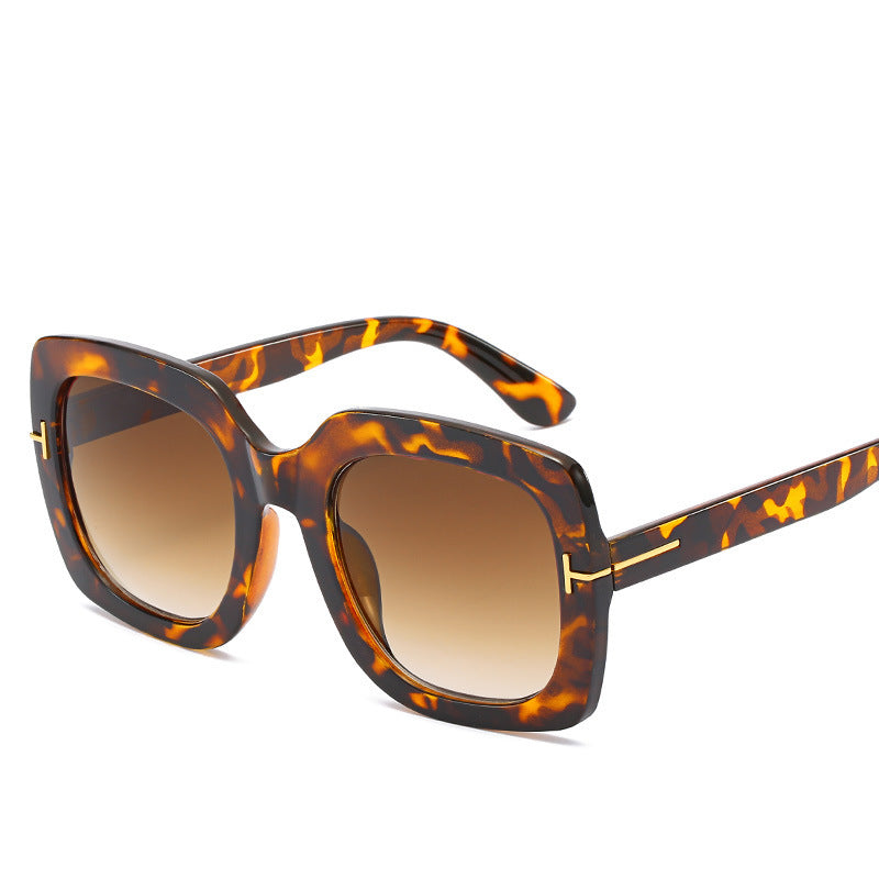 Oversized Fashion Sunglasses with Gradient Lenses Bowlift