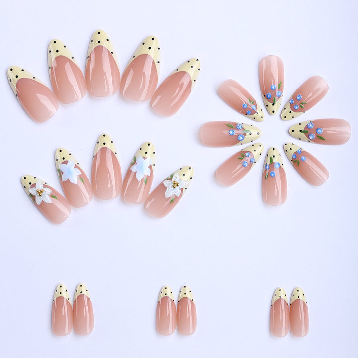 Artificial nails with elegant floral pattern Bowlift