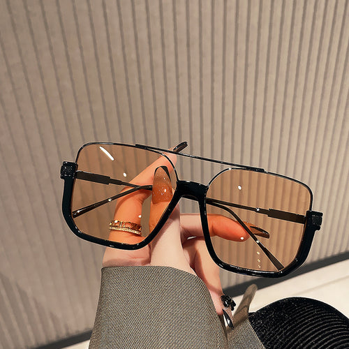 Women oversized sunglasses with trendy square frame and protective UV filter Bowlift
