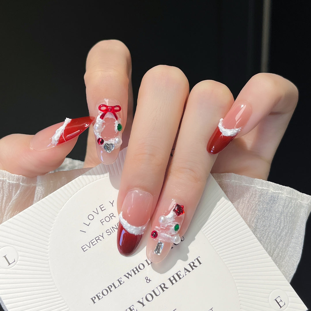 Holiday-Themed Press-On Nail Art Bowlift