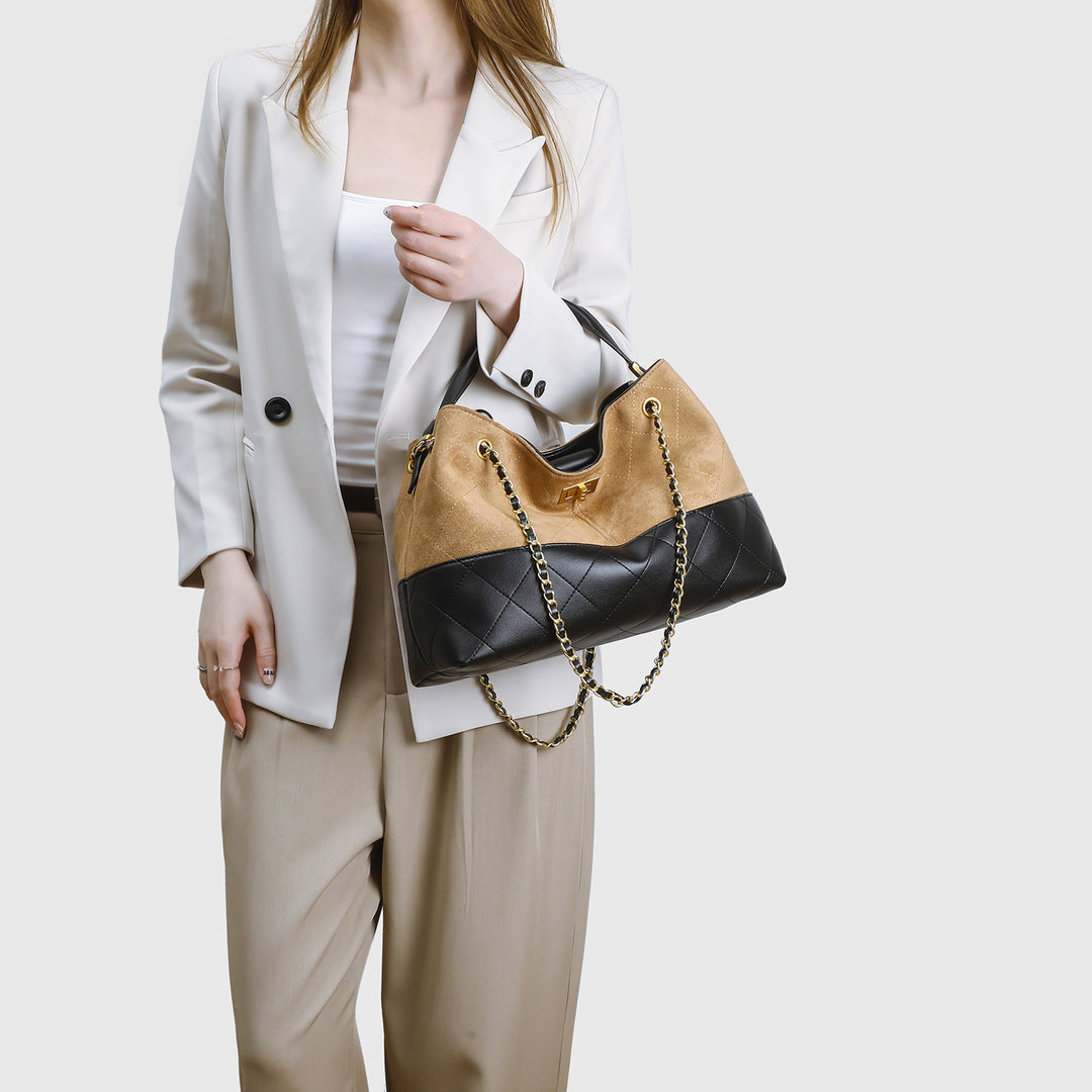 Elegant Quilted Handbag