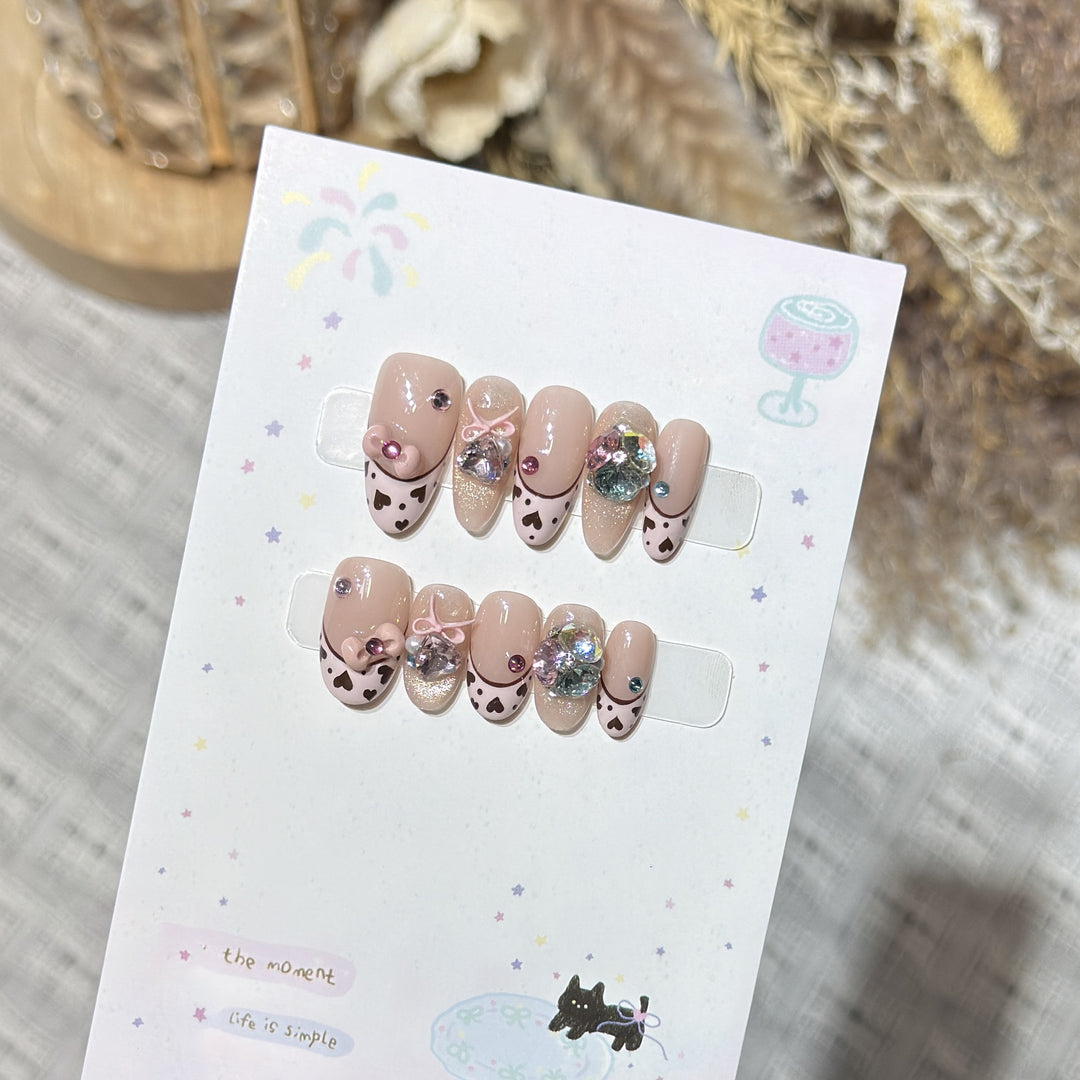 Decorative Press-On Nail Art Set with Heart and Gem Accents Bowlift