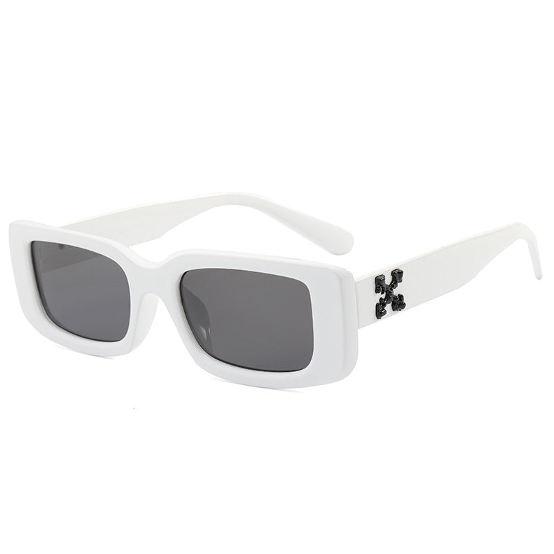 Women's Fashion Sunglasses with Distinctive Design Bowlift