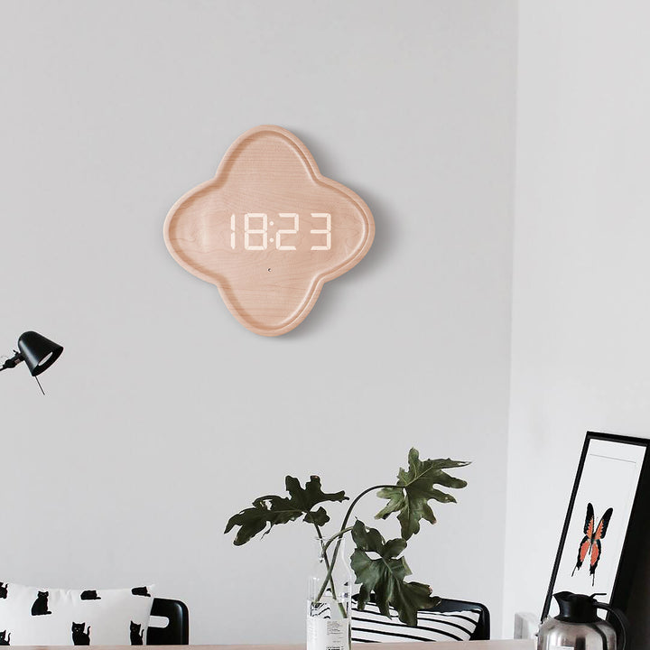 Designer table clock Bowlift
