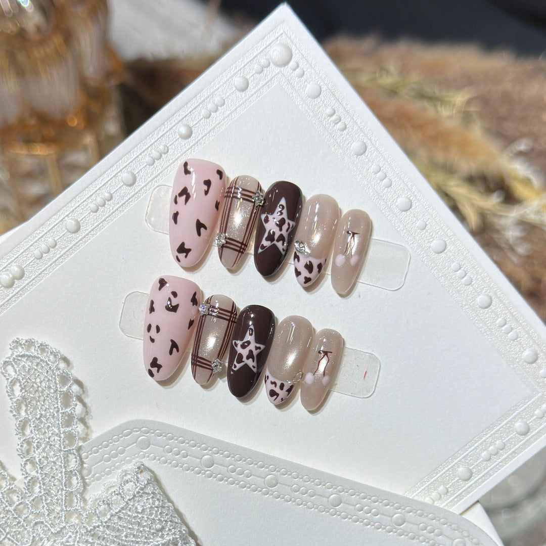 Artistic Press-On Nail Art Set with Unique Pattern Designs Bowlift