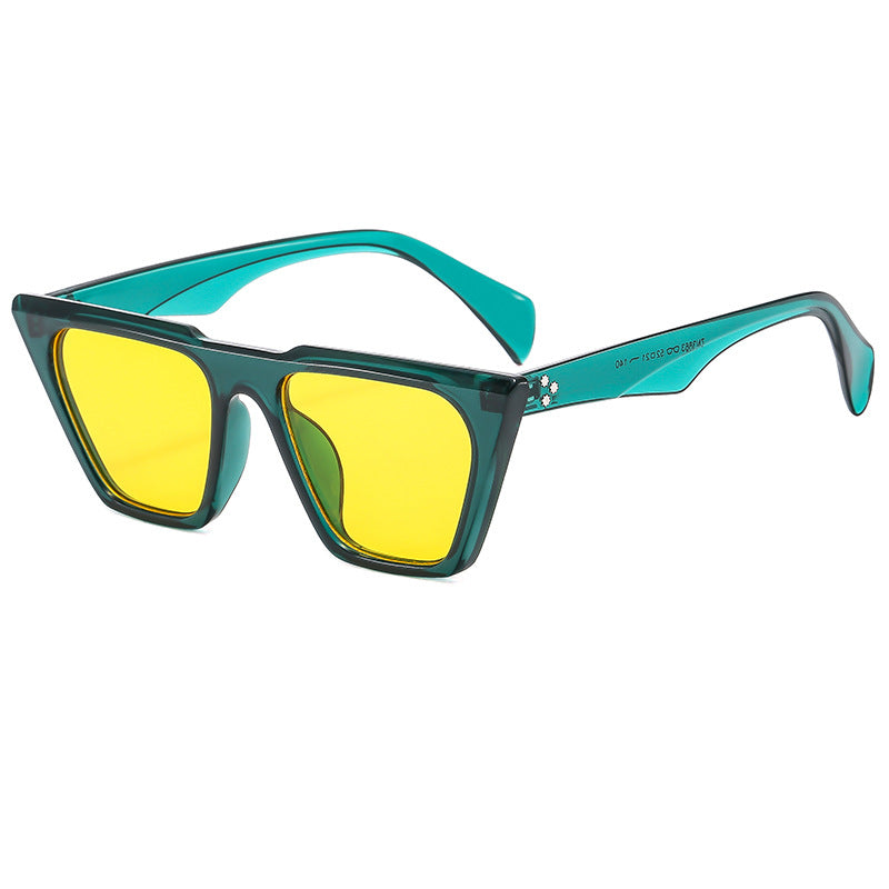 Women's Sunglasses Bowlift
