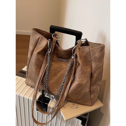 Urban Chic Shoulder Bag Bowlift