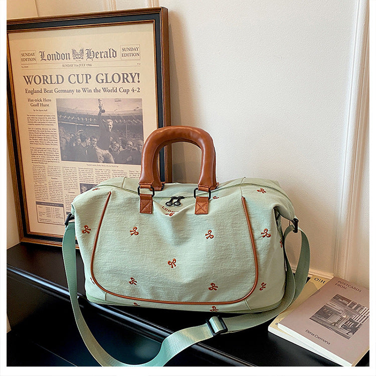 Sporty Shoulder Bag Bowlift