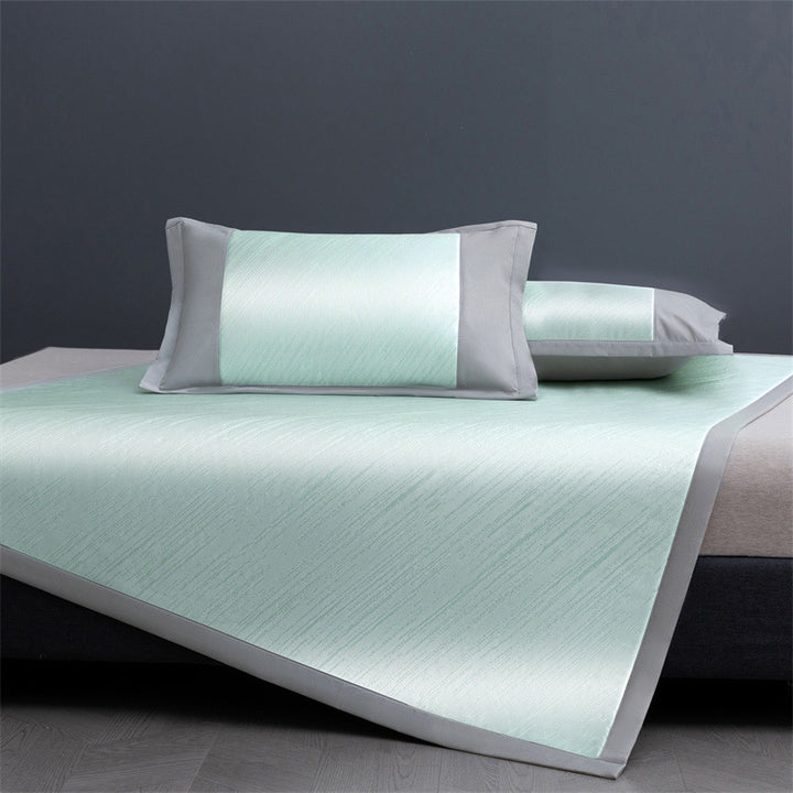 Women's Luxurious Bedspread with Elegant Two-Tone Design Bowlift
