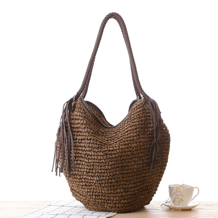 Handmade beach bag with stylish fringes Bowlift