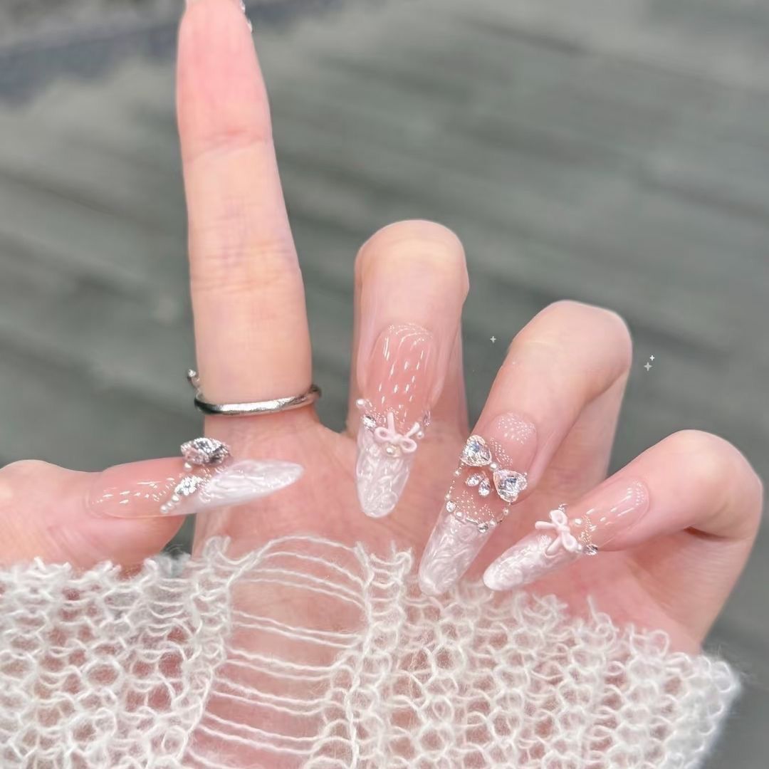 Luxury Decorative Press-On Nail Extensions Bowlift