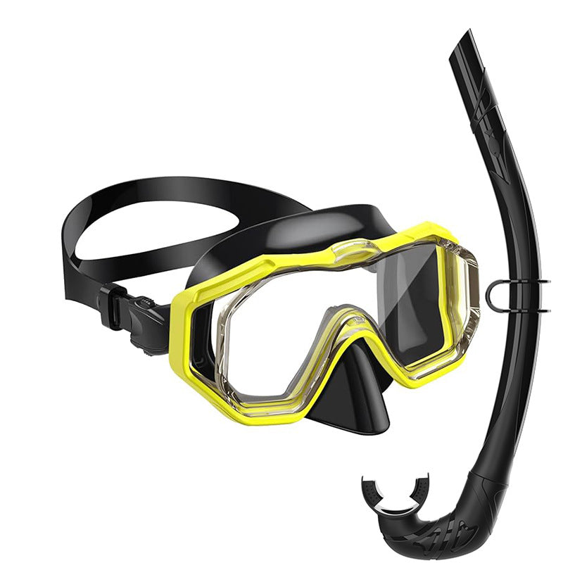 Diving equipment set with ergonomic diving mask and flexible snorkel Bowlift