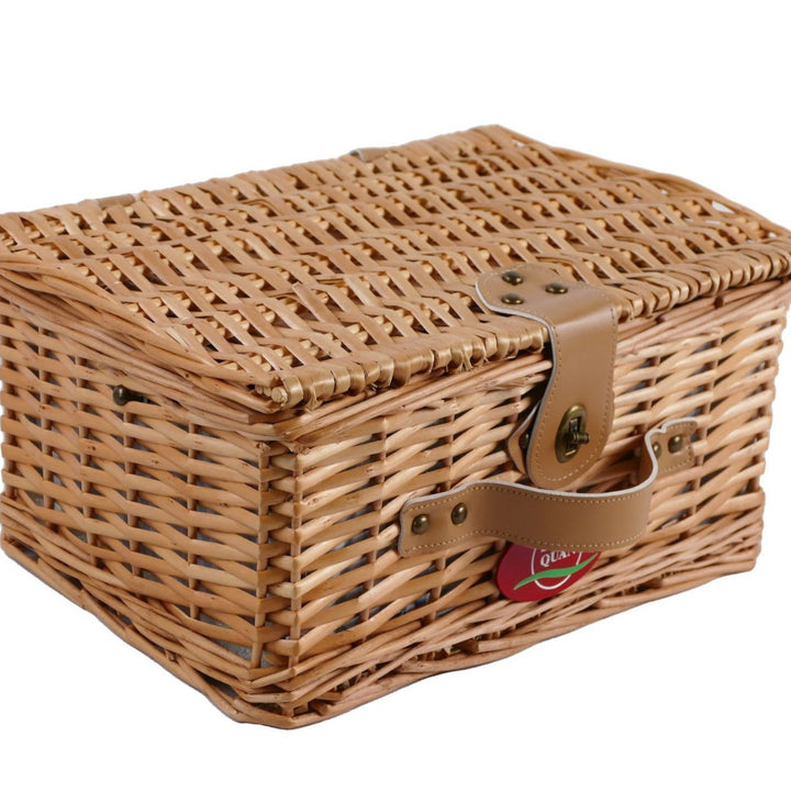 Ladies picnic basket with integrated crockery set and practical storage options Bowlift