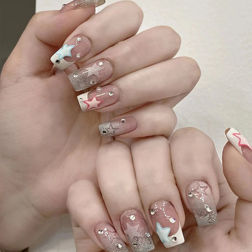 Nail art with sparkling accents Bowlift