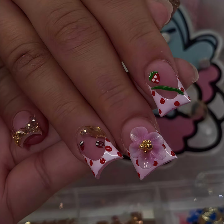 Artistic Press-On Nail Art Bowlift