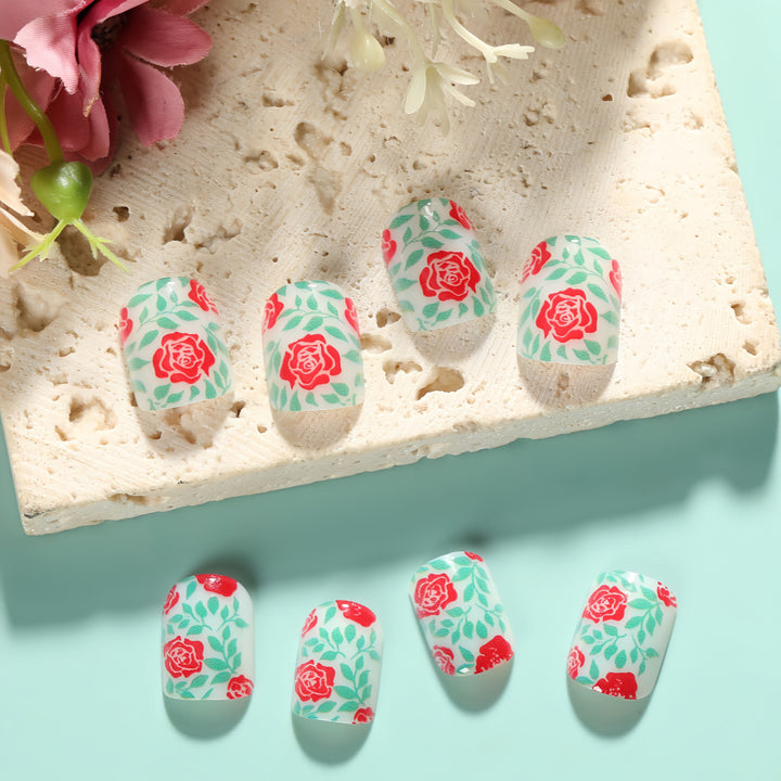Artificial nails with romantic rose pattern Bowlift
