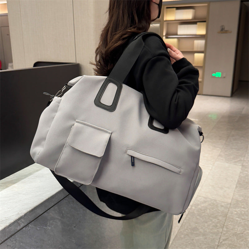 Sporty leisure and travel bag Bowlift