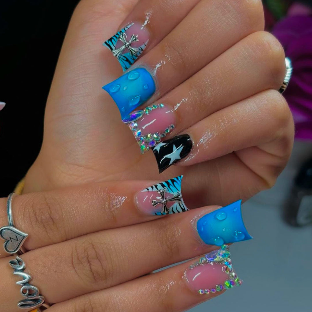 Creative Glam Nail Extensions Bowlift