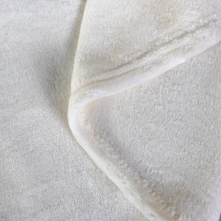 Women especially cozy and warming plush blanket Bowlift