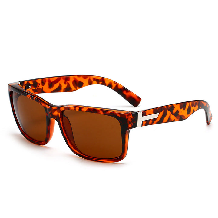 Ladies Stylish Sunglasses with Distinctive Frame Bowlift