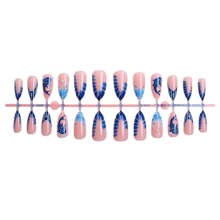 Artful Nail Tips with Maritime Designs Bowlift