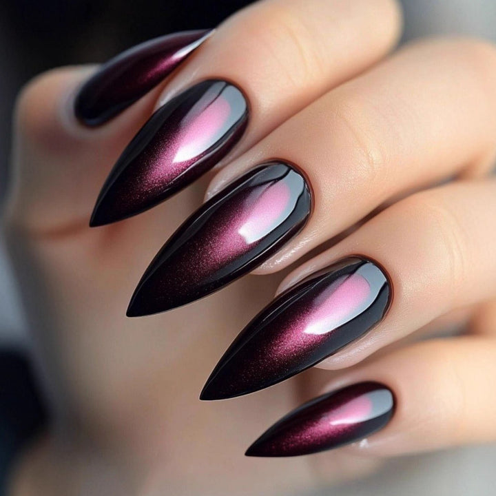 Artificial nails with polka dots Bowlift